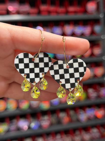 Checkered Print Gemstone Dangly Heart Acrylic Earrings