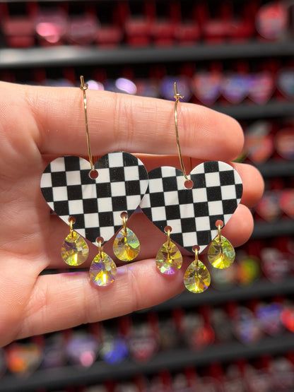 Checkered Print Gemstone Dangly Heart Acrylic Earrings