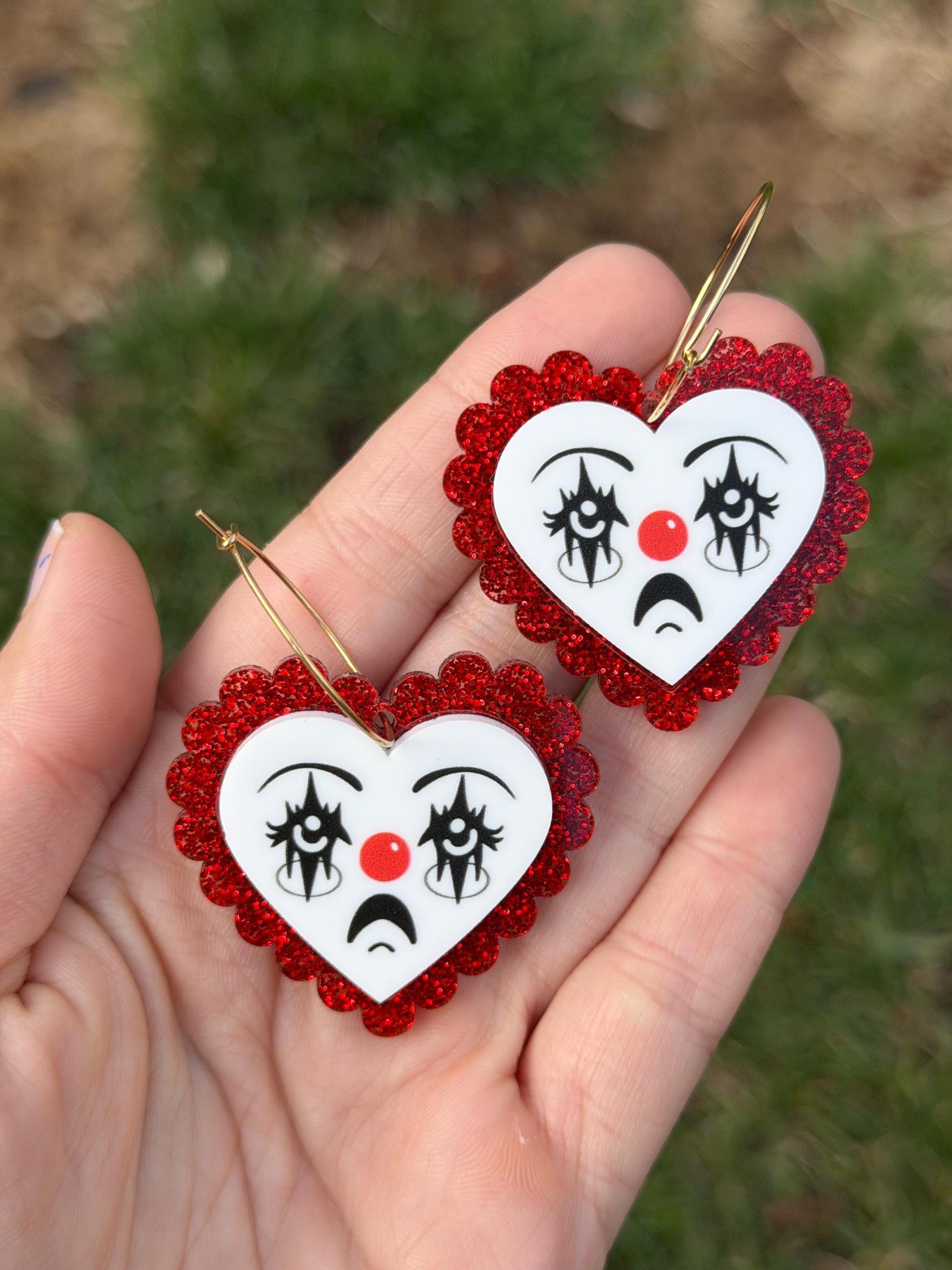 Scalloped Acrylic Clown Face Heart Hoop Earrings: Red