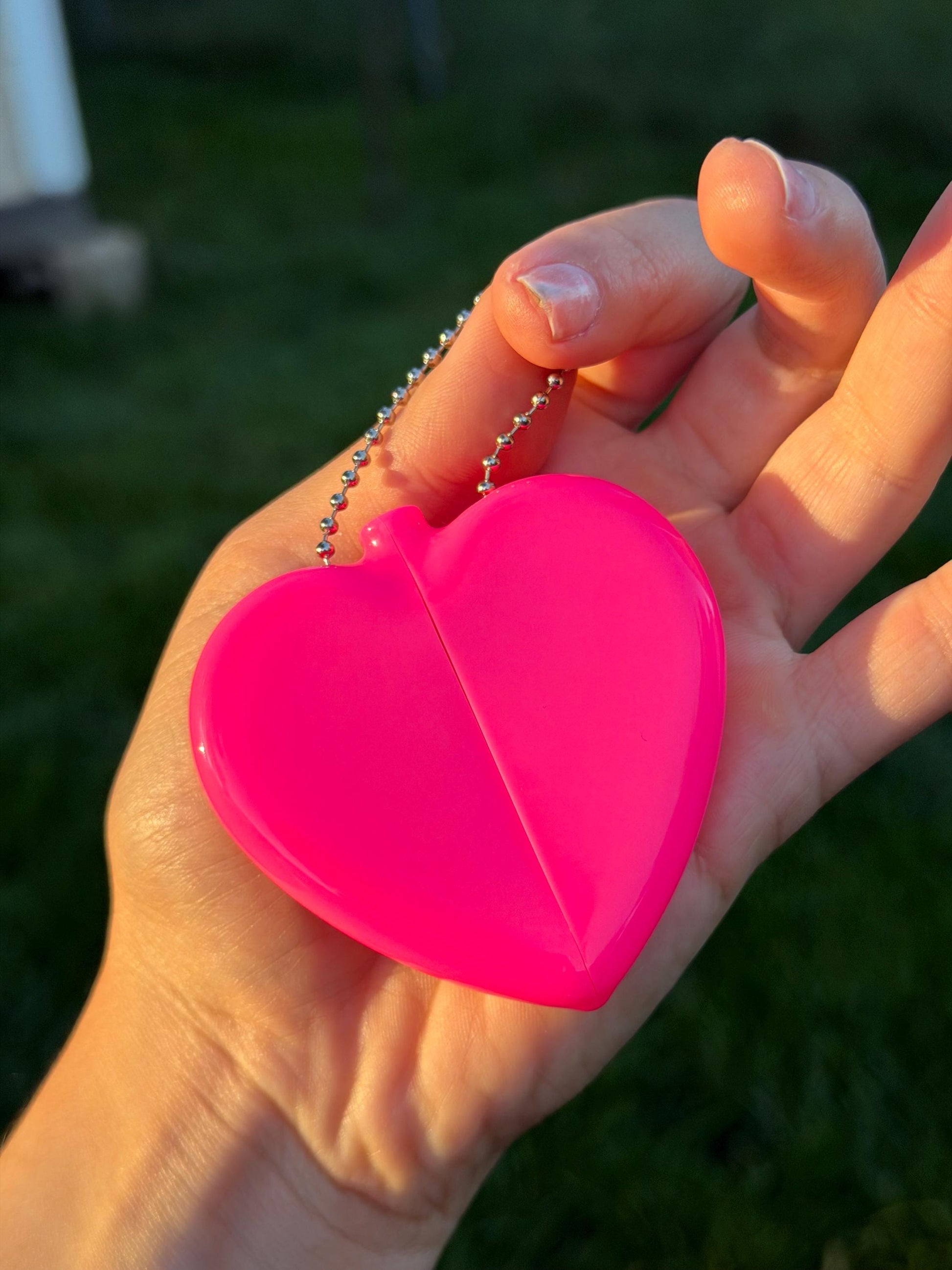Vintage Heart Coin Purse - Book Money Hot Pink