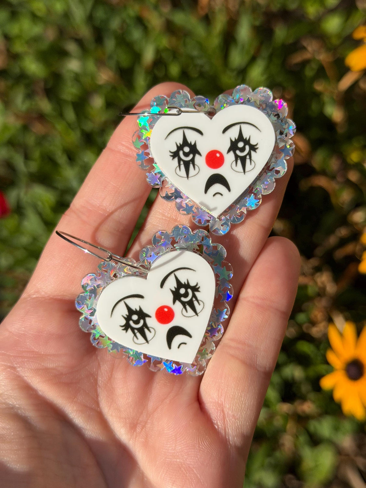 Scalloped Acrylic Clown Face Heart Hoop Earrings: Silver Stars